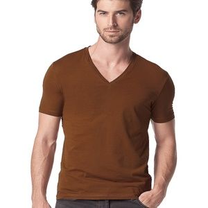 Martin & Osa V Neck T Shirt Medium 100% Cotton